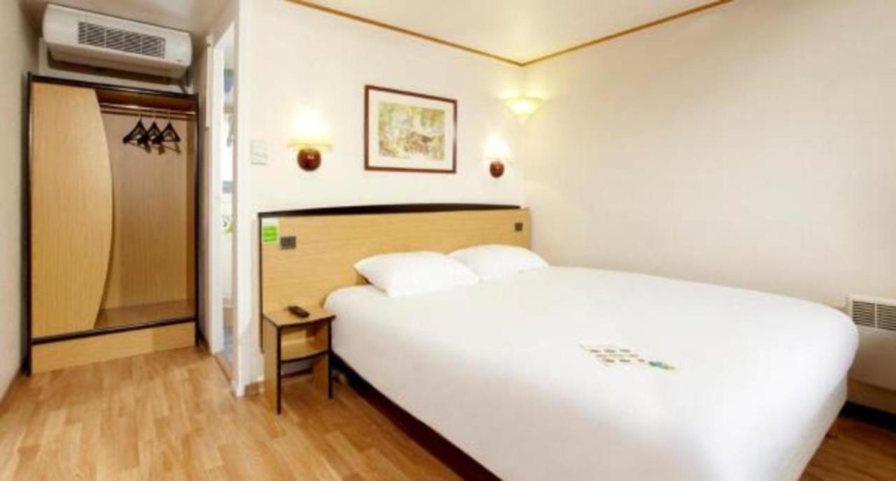 Campanile Moulins 3* Avermes