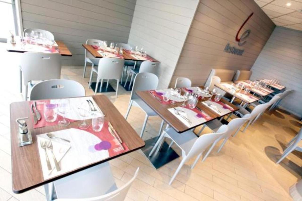 Campanile Moulins Hotel 3*